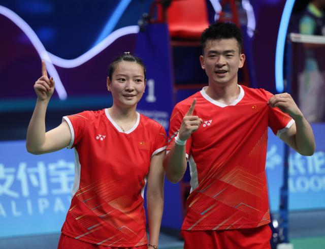 足球比分-“雅思”成功卫冕 郑思维：要相信我们中国混双